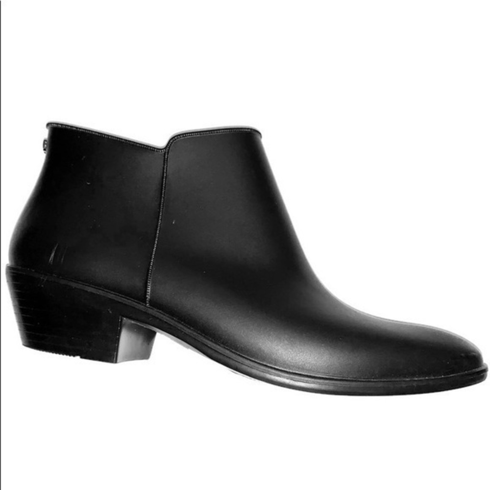 Sam Edelman sz 7 Petty Rain black zip rain booties